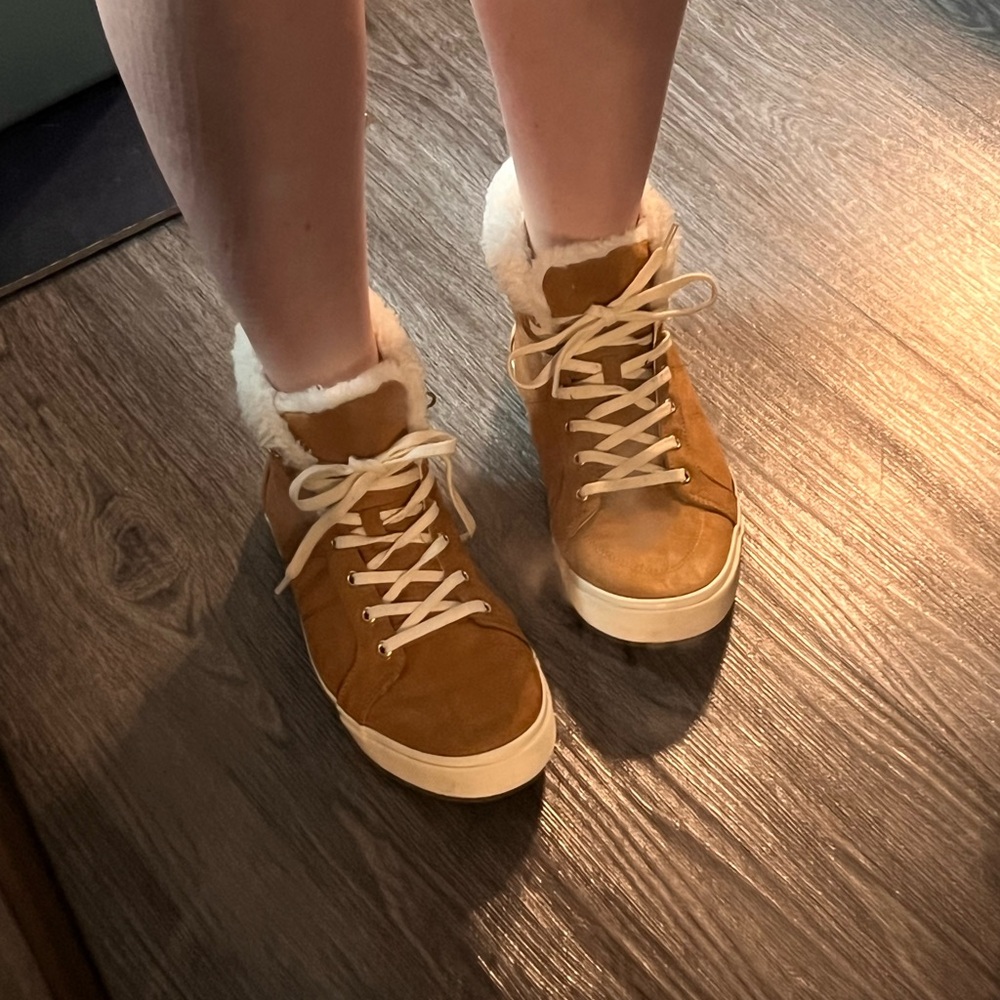 Old navy Women's Tan High-Top Sneakers